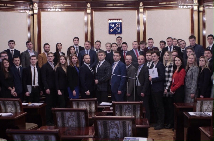Представители Волховского района поучаствовали в "Школе молодых законотворцев" Представители Волховского района поучаствовали в "Школе молодых законотворцев"