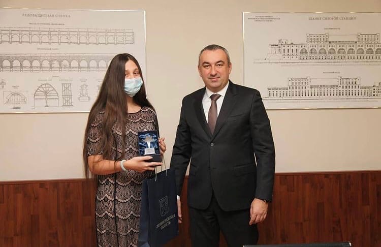 Талантливые волховчанки получили губернаторскую премию Талантливые волховчанки получили губернаторскую премию