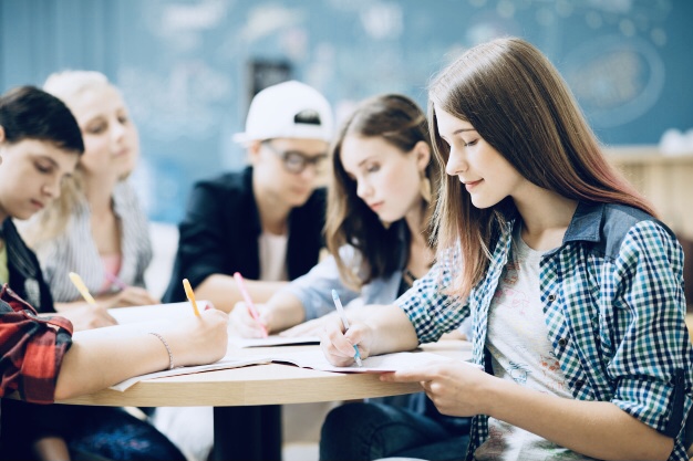 «Quiz time» в ДК «Железнодорожник» «Quiz time» в ДК «Железнодорожник»