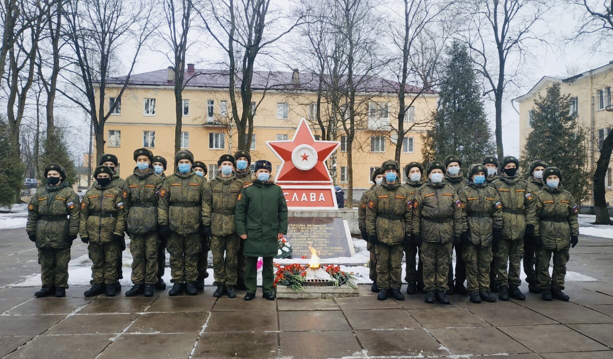 Акция памяти «Цветы у Вечного огня» Акция памяти «Цветы у Вечного огня»
