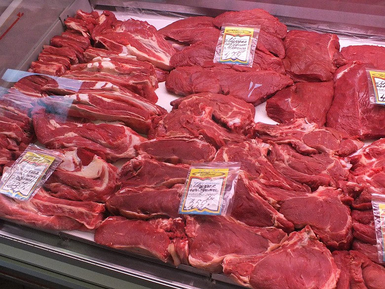 Цена на мясо сделает из жителей Ленобласти вегетарианцев Цена на мясо сделает из жителей Ленобласти вегетарианцев