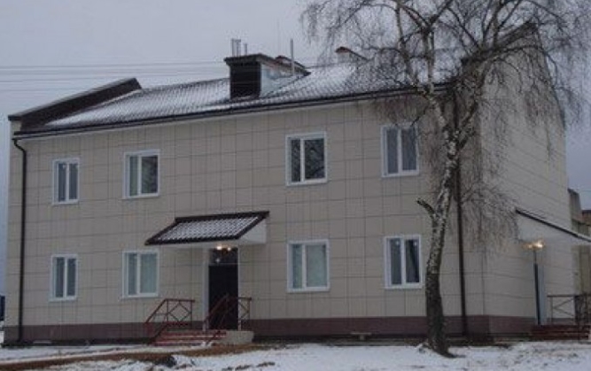 В поликлинике примут только тяжёлых и привитых