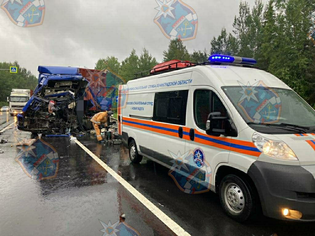 Смертельное ДТП на федеральной трассе в Волховском районе