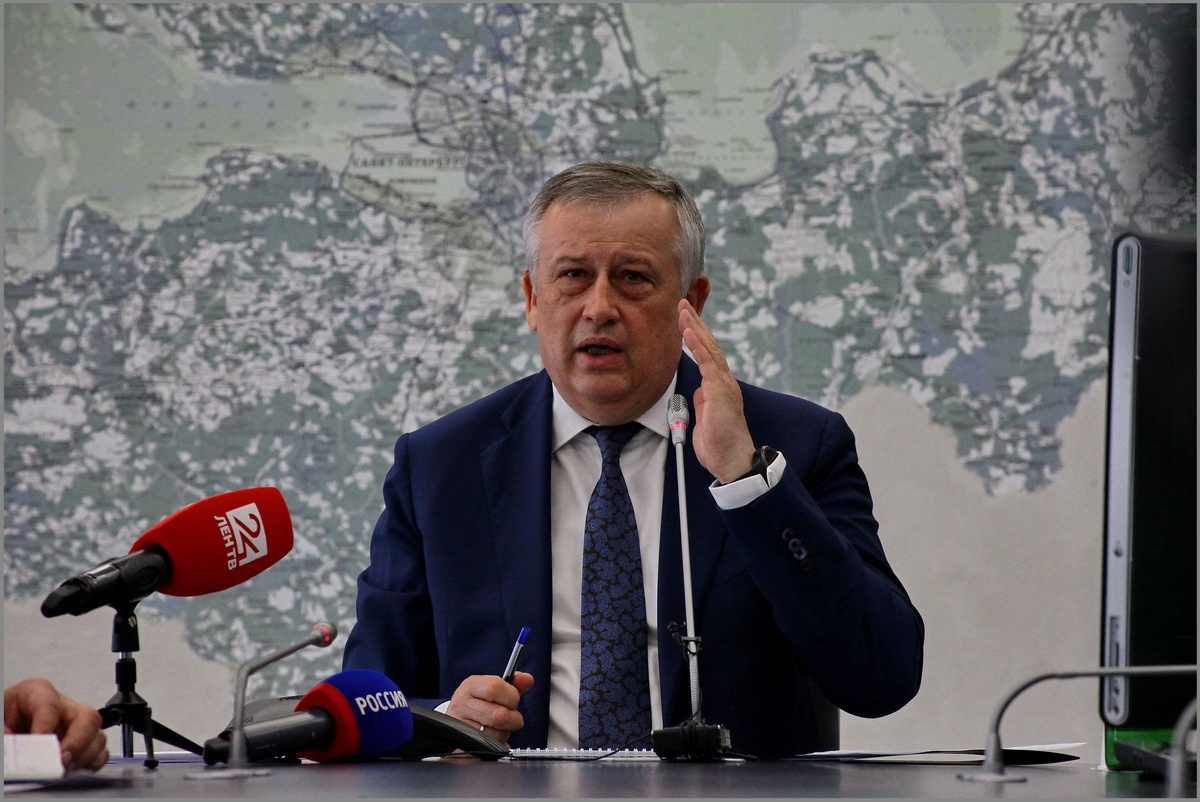Губернатор будет ждать звонки