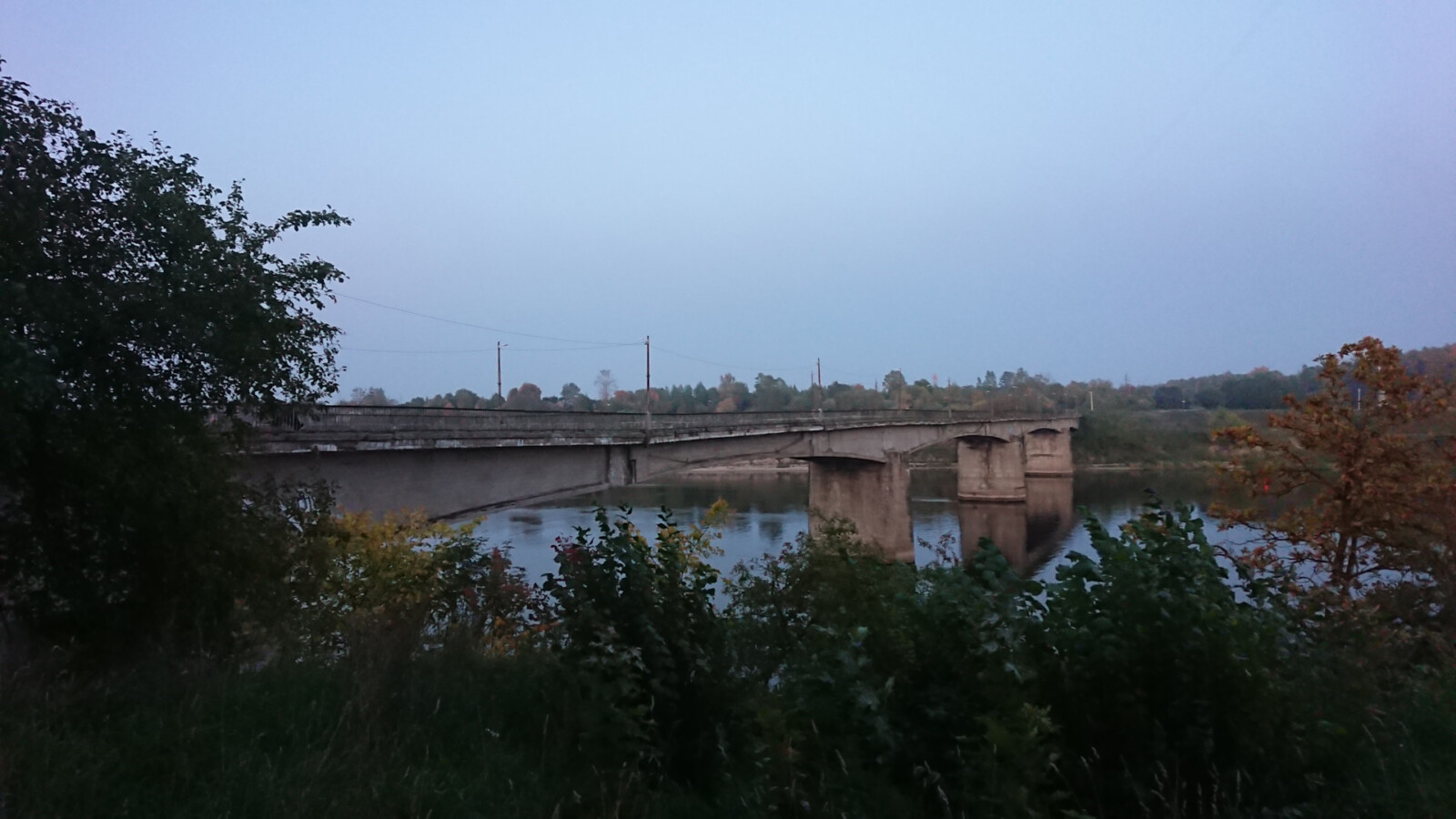 Круизным судам мешает мост в Волхове