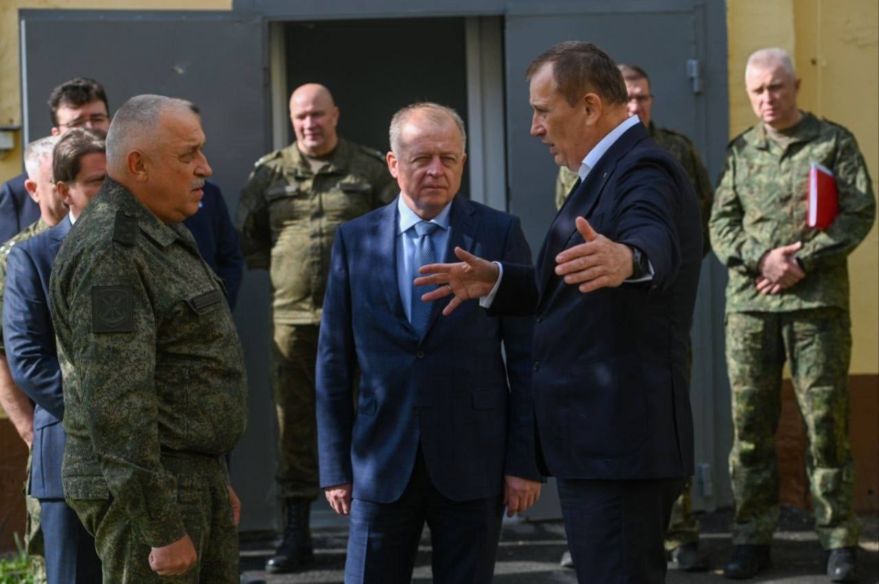 Губернатор поблагодарил защитников неба