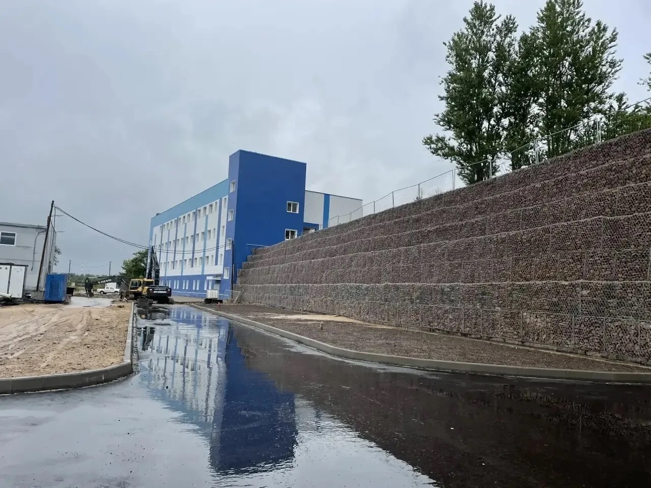 На водоочистных сооружениях кипит работа На водоочистных сооружениях кипит работа