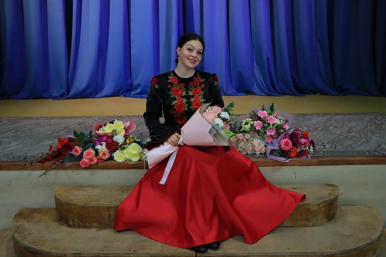 В Новой Ладоге с аншлагом прошел первый сольный концерт Марии Поляковой «Песни Русской души» В Новой Ладоге с аншлагом прошел первый сольный концерт Марии Поляковой «Песни Русской души»